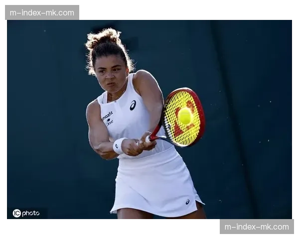 菲律宾新星伊埃拉迪拜站爆冷挑落保利尼，成亚洲女网崛起新势力